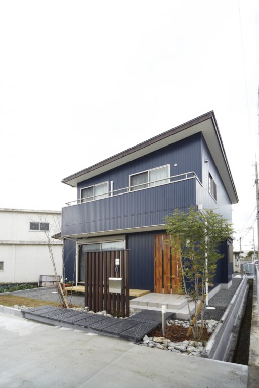 敢えて見せた梁がアクセント　アフターも気軽に頼めて安心