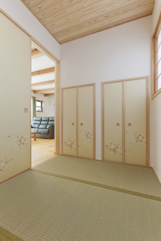 和の木の家にこだわり　夫婦の趣味を楽しむ木の家