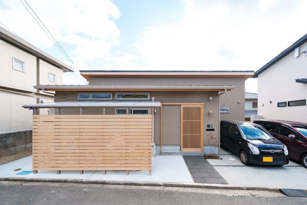 GX志向型住宅　ワンニャンも快適！平屋の木の家